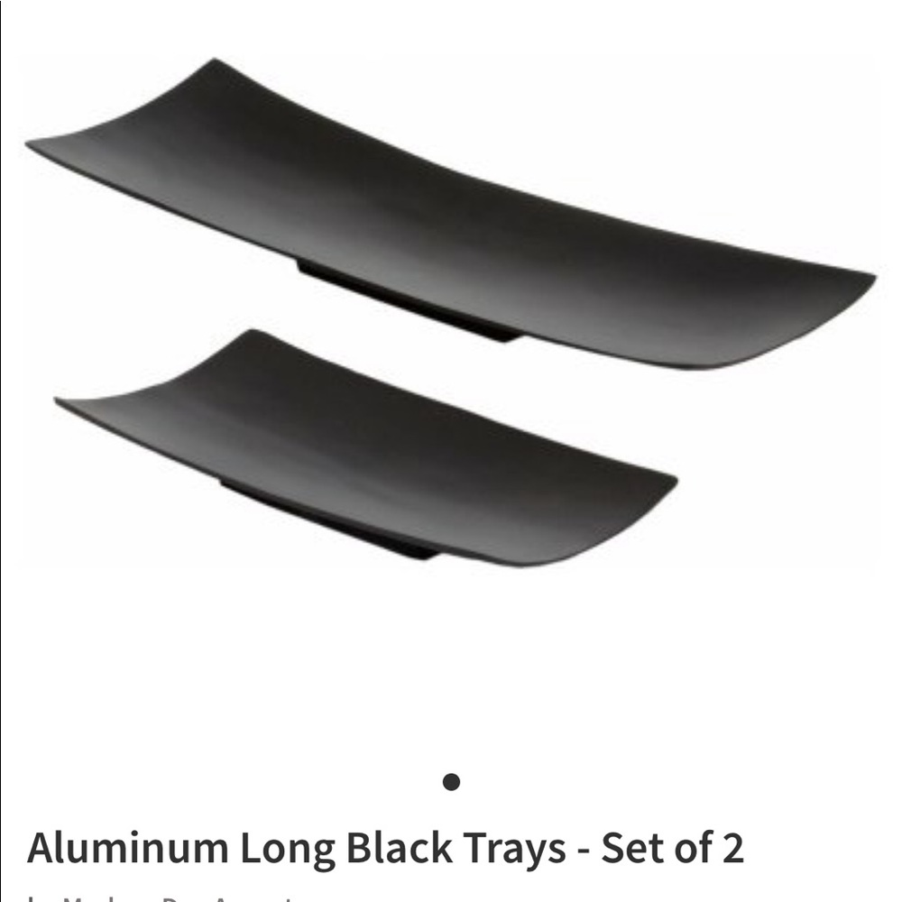💕NWOT Black aluminum decorative trays, Set of 2!